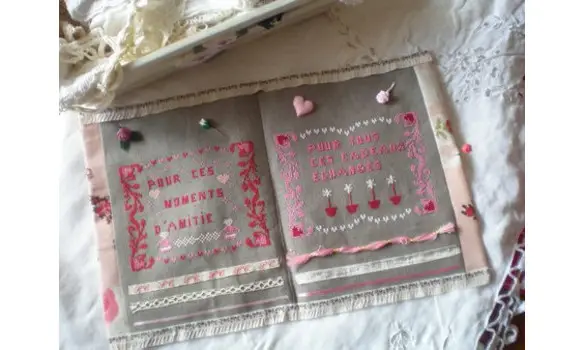 Une Pochette Pour Une AMIE